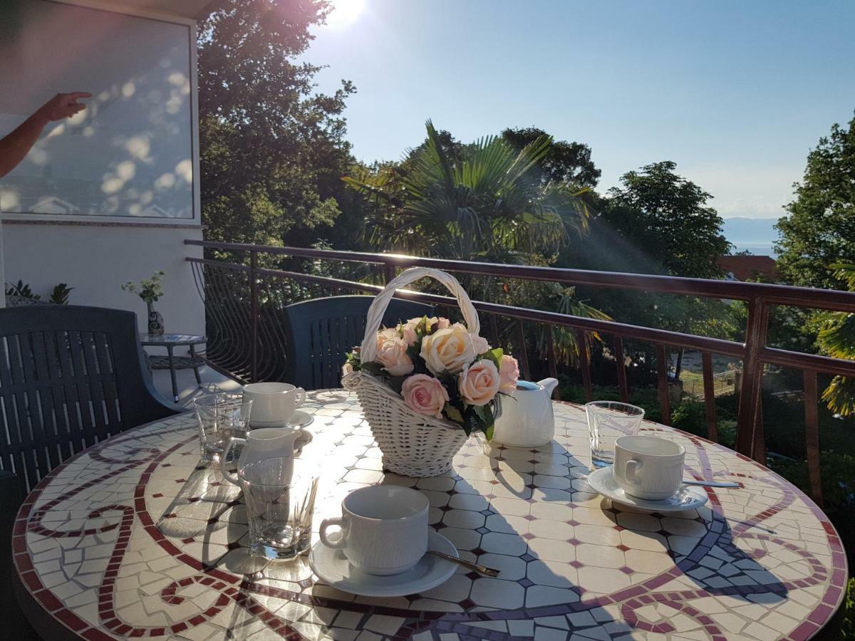 Apartman Vesna Малинска Экстерьер фото