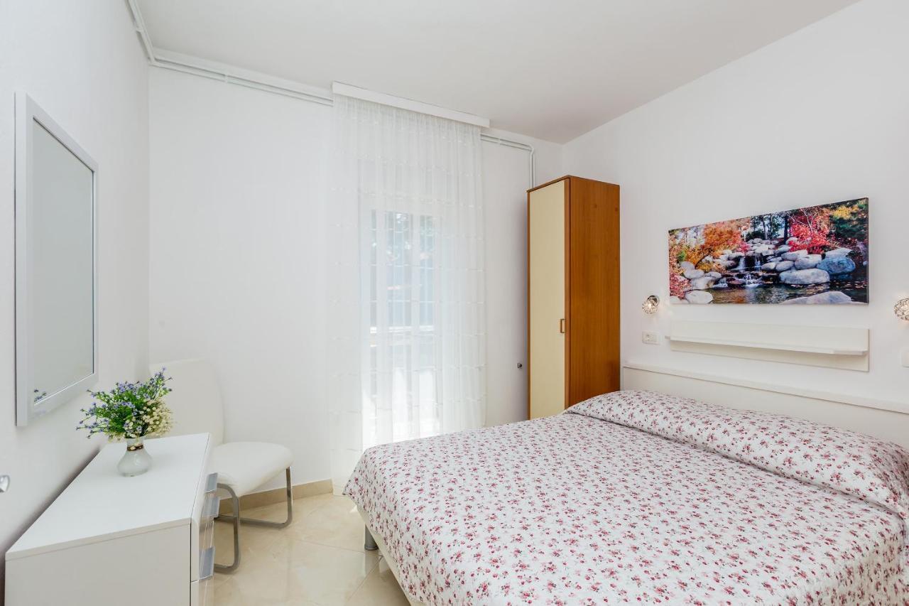 Apartman Vesna Малинска Экстерьер фото