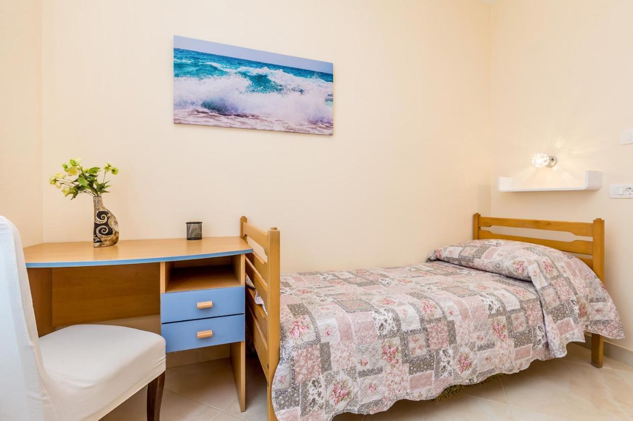 Apartman Vesna Малинска Экстерьер фото