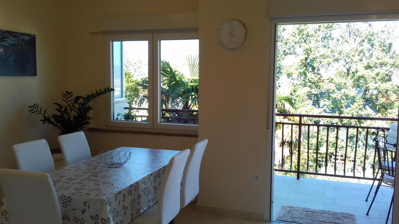 Apartman Vesna Малинска Экстерьер фото